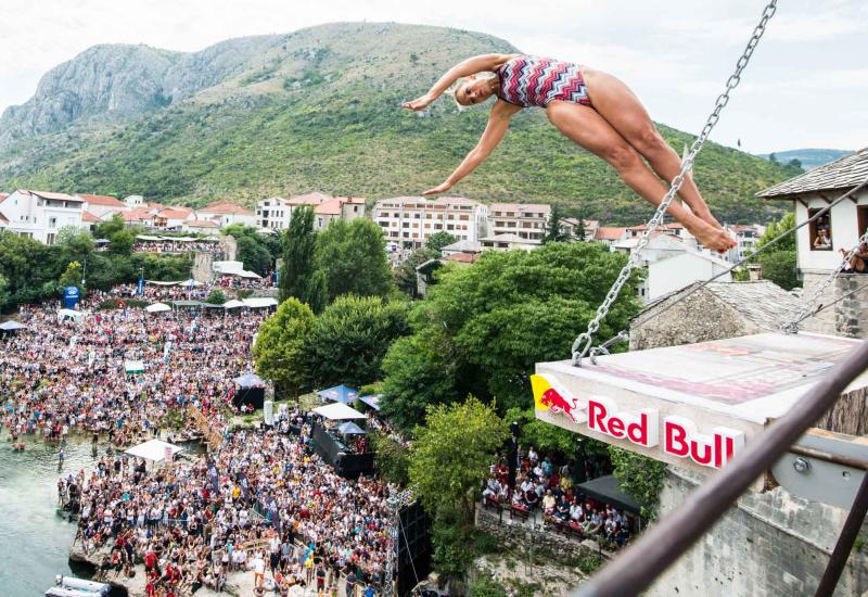 Danas prvi natjecateljski skokovi na Red Bull Cliff Divingu u Mostaru 